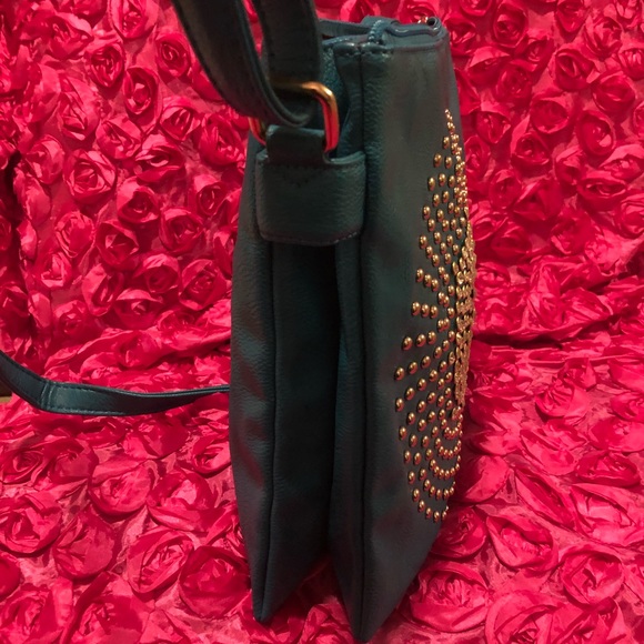 ✨✨Beautiful crossbody bag ✨✨ - Picture 7 of 8